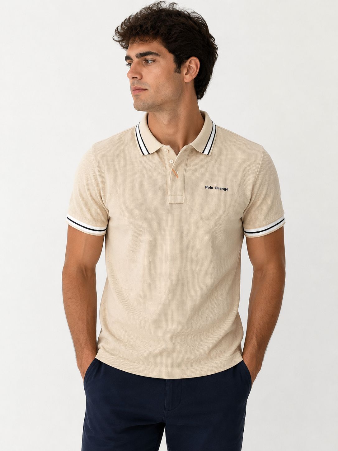 Polo Hombre Color Avellana Claro Algodón Pima Peruano Cuello con Diseño Regular Fit